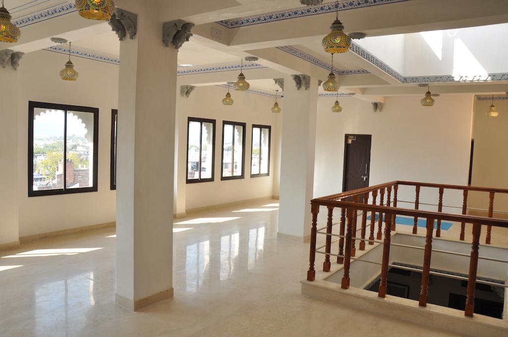 Hotel Lake Paradise Udaipur Quarto foto