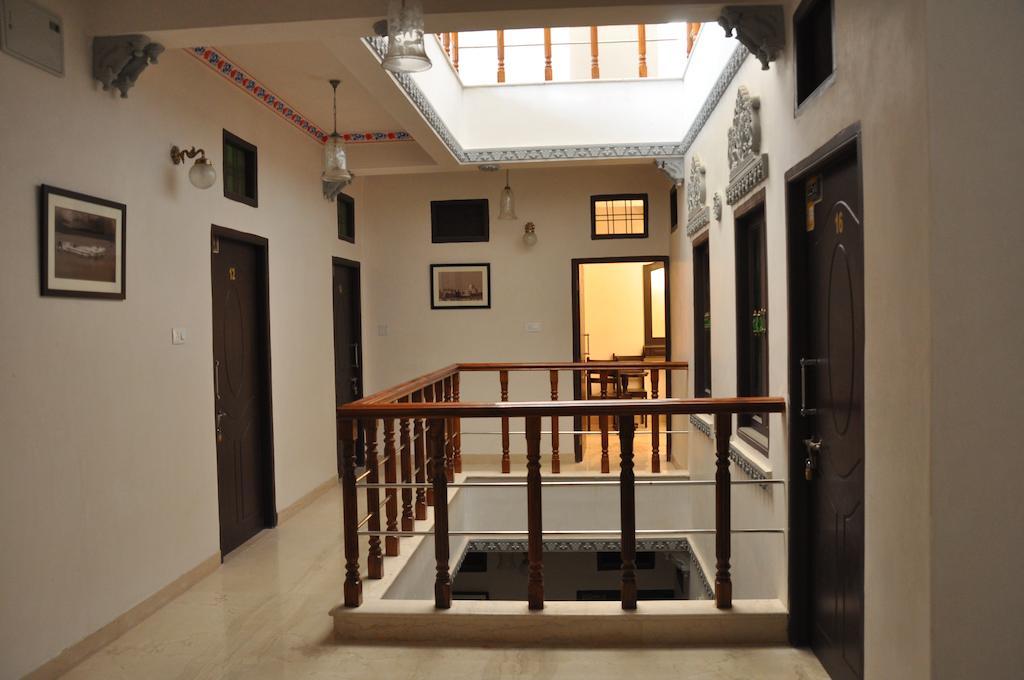 Hotel Lake Paradise Udaipur Quarto foto