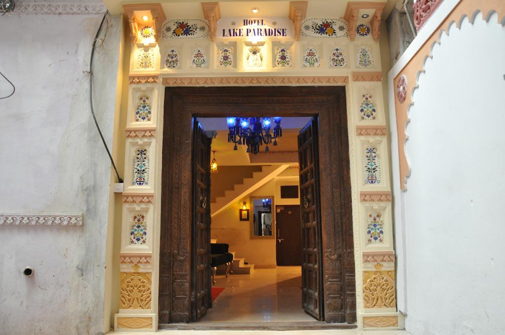 Hotel Lake Paradise Udaipur Quarto foto